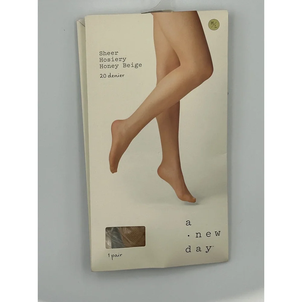 A New Day Sheer Hosiery Honey Beige 20 Denier‎ Tights Size M/L New